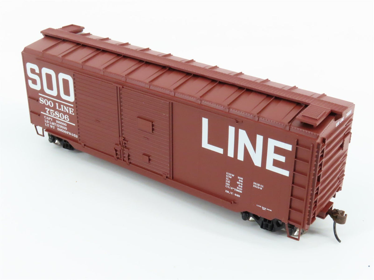 HO Scale Athearn ATH14740 SOO Line 40&#39; Double Door Express Boxcar #75806