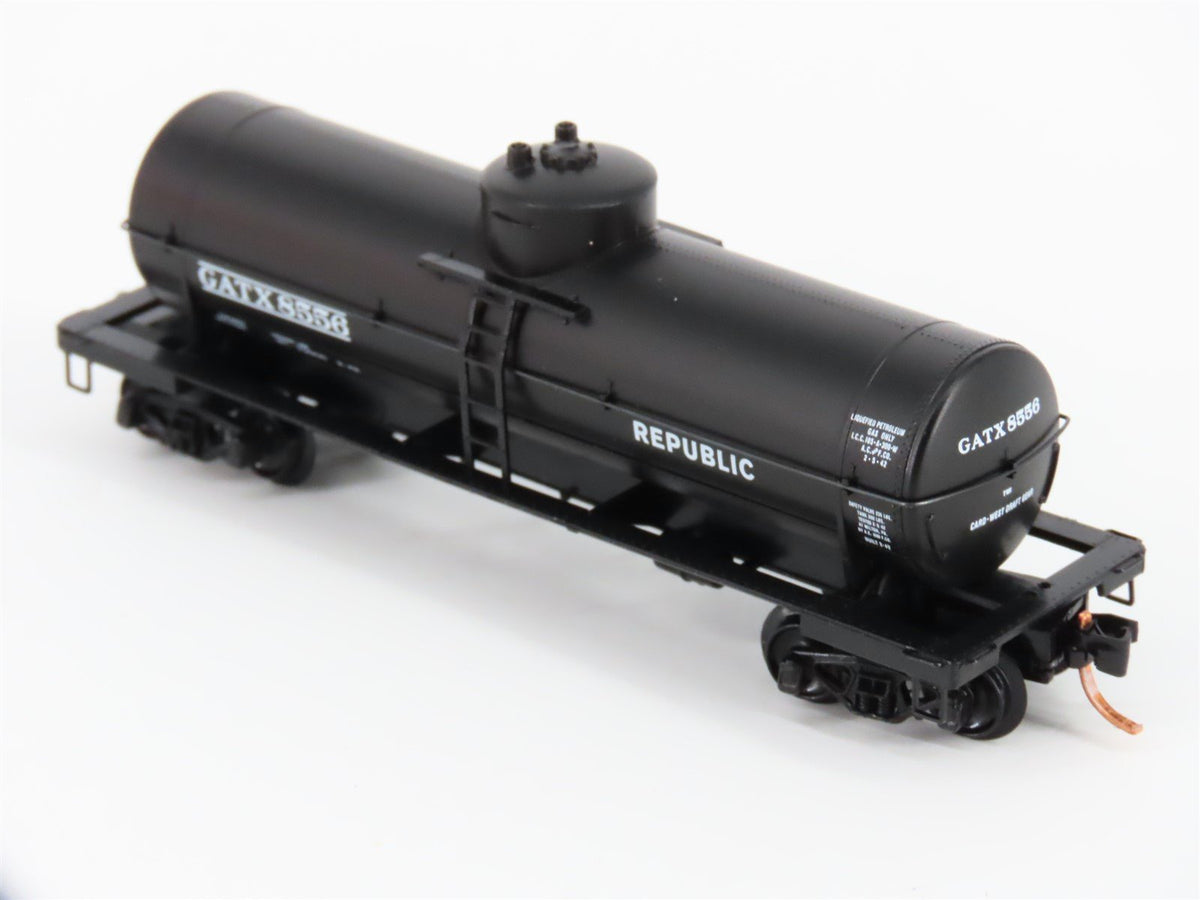 N Scale Micro-Trains MTL 06500600 GATX Republic 39&#39; Single Dome Tank Car #8556