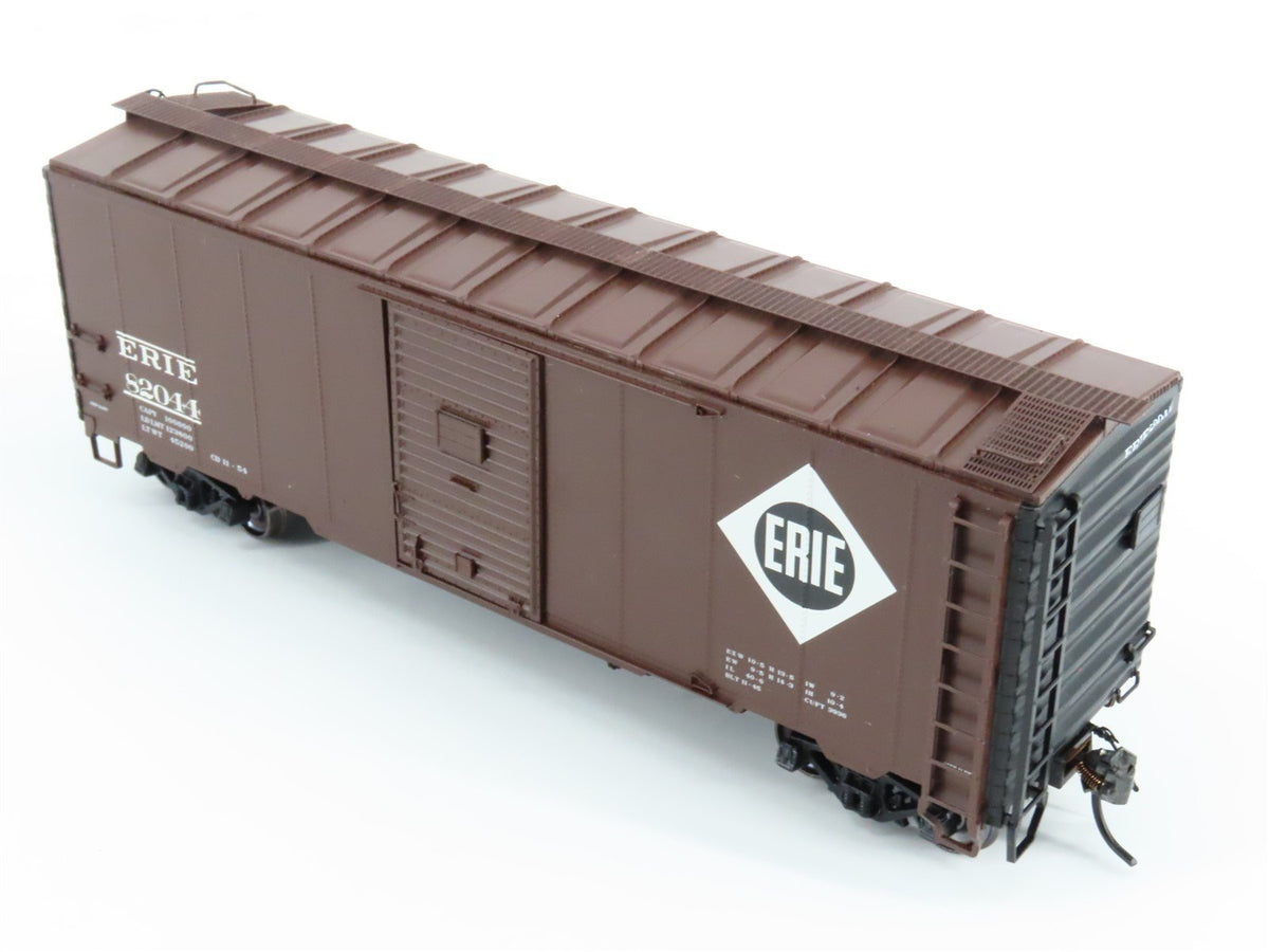 HO Scale Intermountain 46804-19 Erie Railway 40&#39; AAR Boxcar #82044