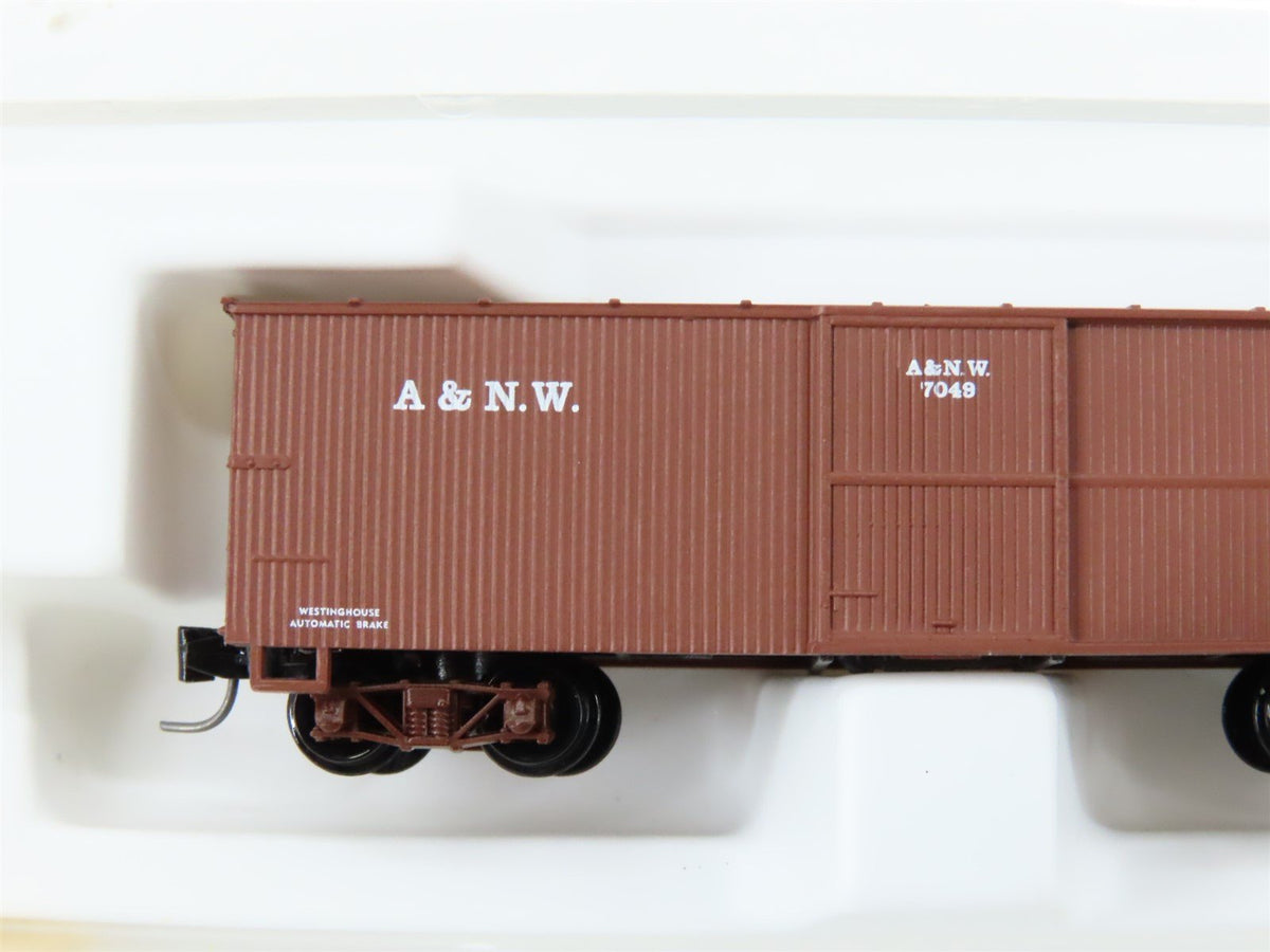 Nn3 Scale Micro-Trains MTL 15114 A&amp;NW Austin &amp; North Western 30&#39; Box Car #7049