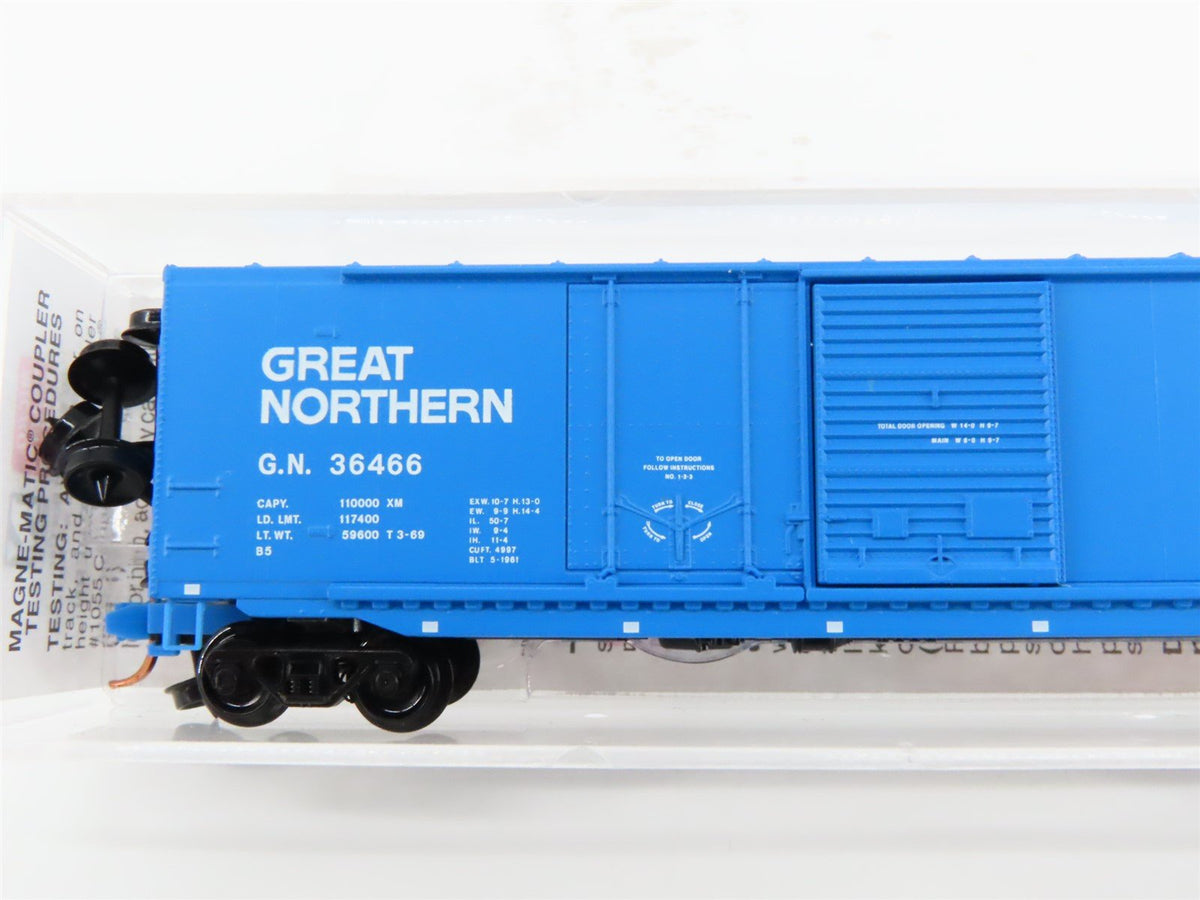 N Scale Micro-Trains MTL 76060 GN Great Northern &quot;Big Sky Blue&quot; 50&#39; Boxcar 36466