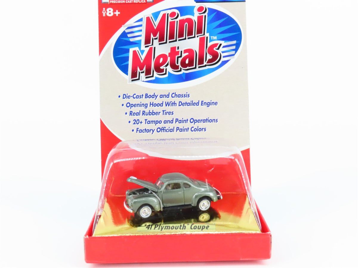 HO Scale CMW Mini Metals #30105 &#39;41 Plymouth Coupe Automobile - Pewter Grey