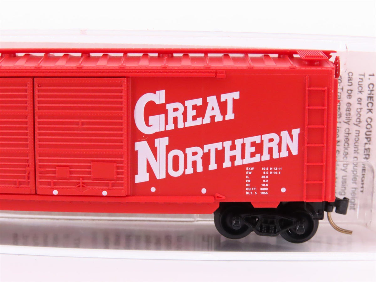 N Scale Micro-Trains MTL 23200 GN Great Northern &quot;Circus&quot; 40&#39; Box Car #3249