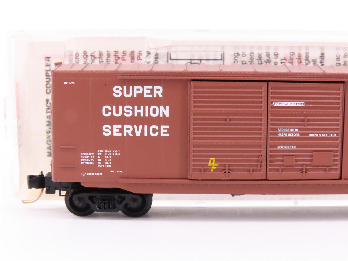 N Micro-Trains 37030 SOU Southern &quot;Greenlight&quot; 50&#39; Double Door Box Car #43036