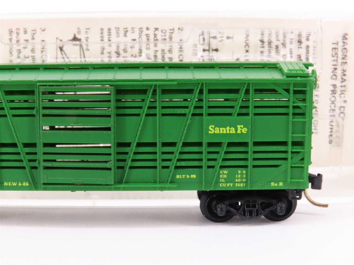 N Kadee Micro-Trains MTL 35070 ATSF Santa Fe 40&#39; Despatch Stock Car #68642