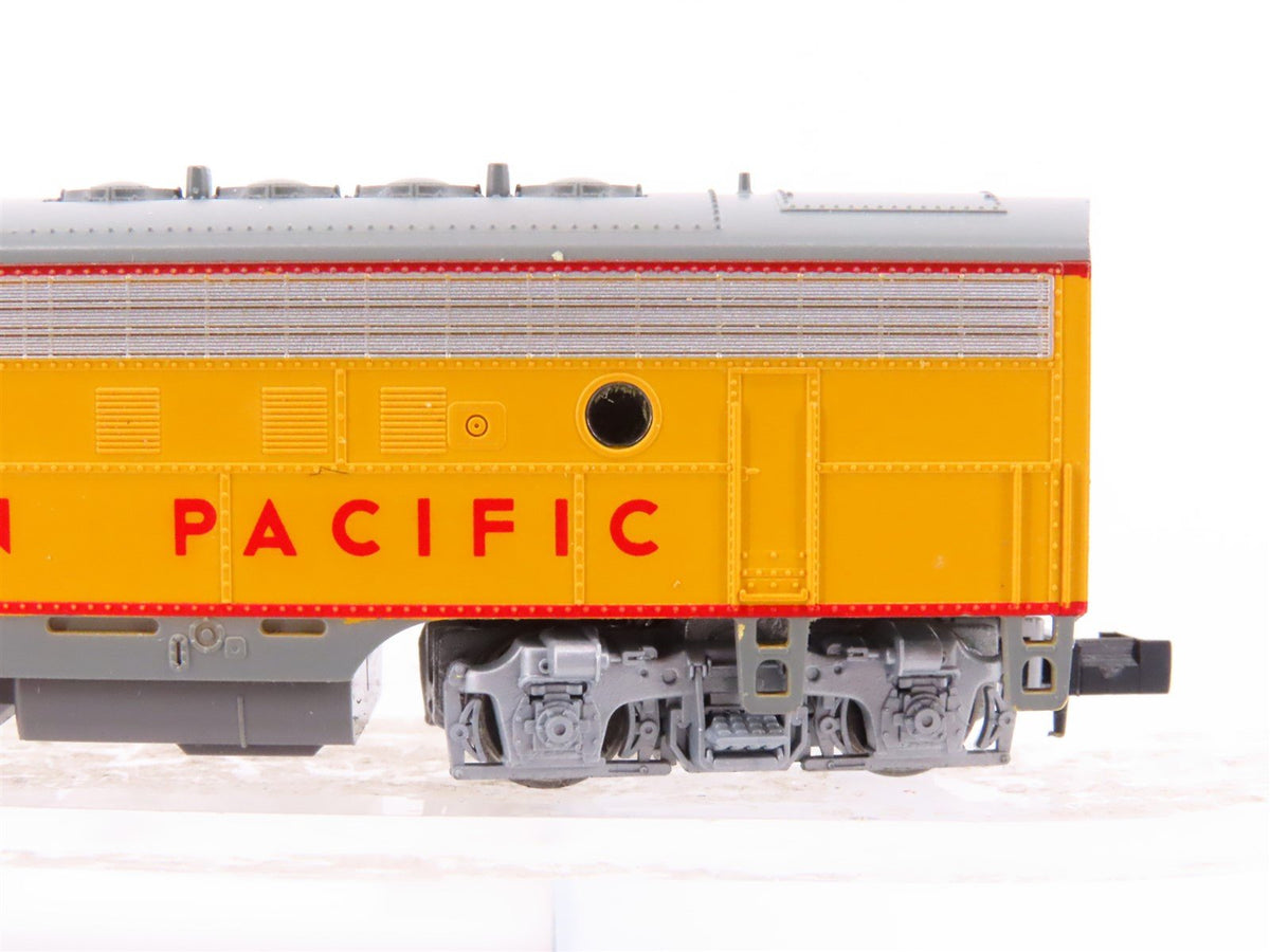 N Scale KATO 176-216 UP Union Pacific EMD F7A Diesel Locomotive #1464