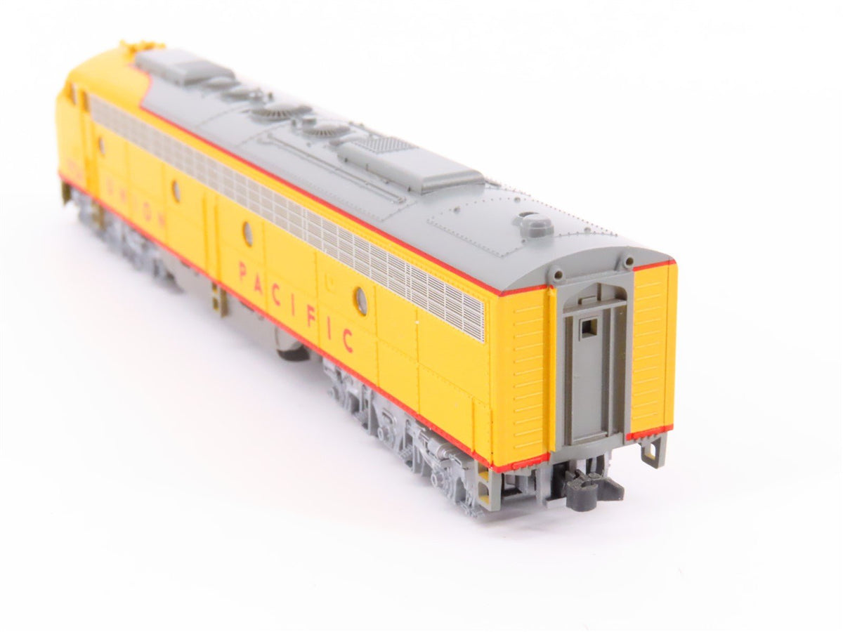 N Scale KATO 176-264 UP Union Pacific EMD E8/9A Diesel Locomotive #934