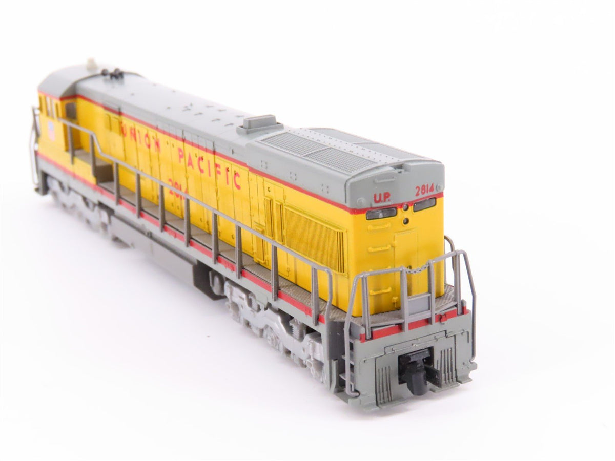 N Scale KATO 176-17B UP Union Pacific GE U30C Diesel Locomotive #2814