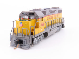 N Scale KATO 176-015 UP Union Pacific EMD GP38-2 Diesel #2034 - Custom