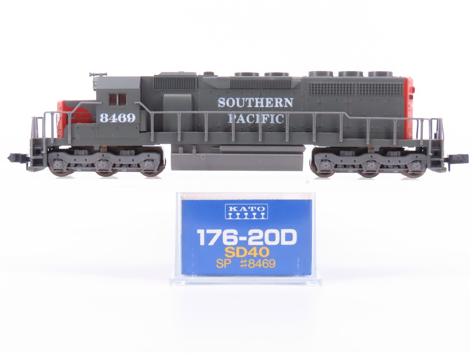 N Scale KATO 176-20D SP Southern Pacific "Bloody Nose" EMD SD40 Diesel #8469