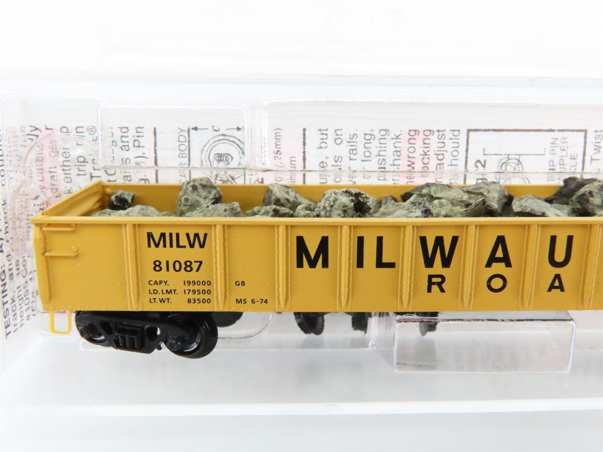 N Scale Micro-Trains MTL 48110.1 MILW Milwaukee Road 50&#39; Gondola #81087 w/ Load