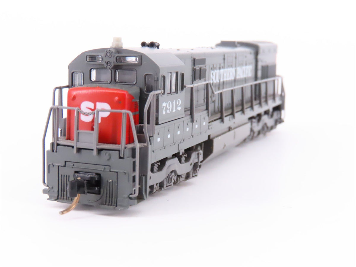 N Scale KATO 176-179 SP Southern Pacific &quot;Bloody Nose&quot; GE U30C Diesel #7912