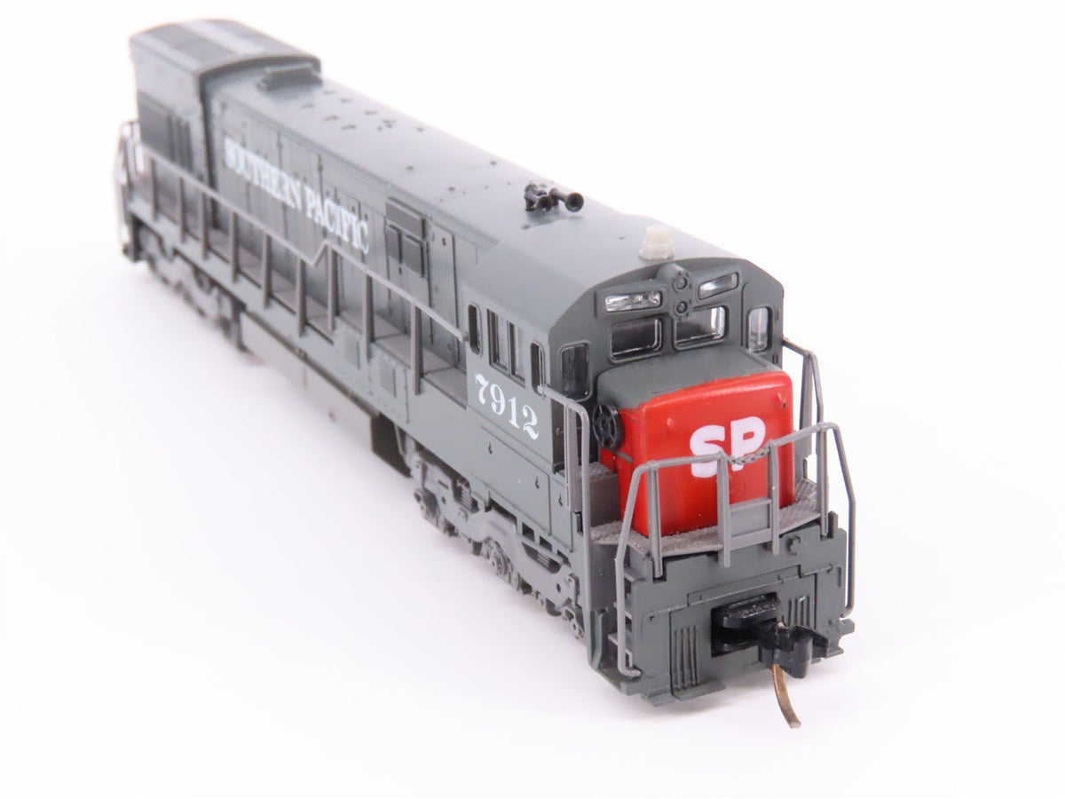 N Scale KATO 176-179 SP Southern Pacific &quot;Bloody Nose&quot; GE U30C Diesel #7912