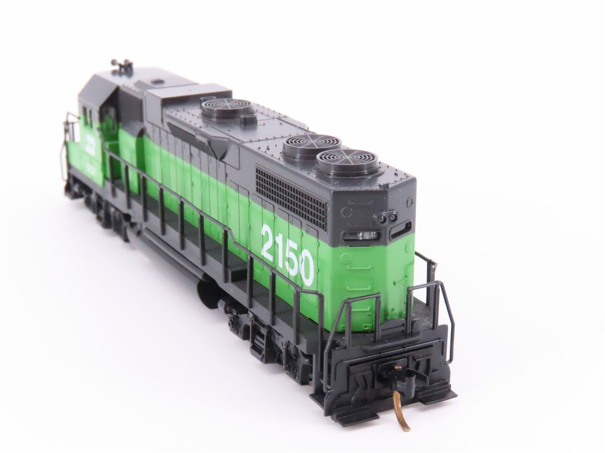 N Scale KATO 176-011 BN Burlington Northern EMD GP38-2 Diesel Locomotive #2150