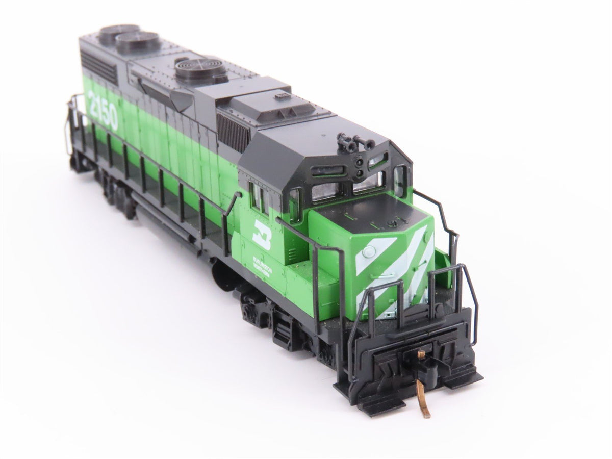 N Scale KATO 176-011 BN Burlington Northern EMD GP38-2 Diesel Locomotive #2150