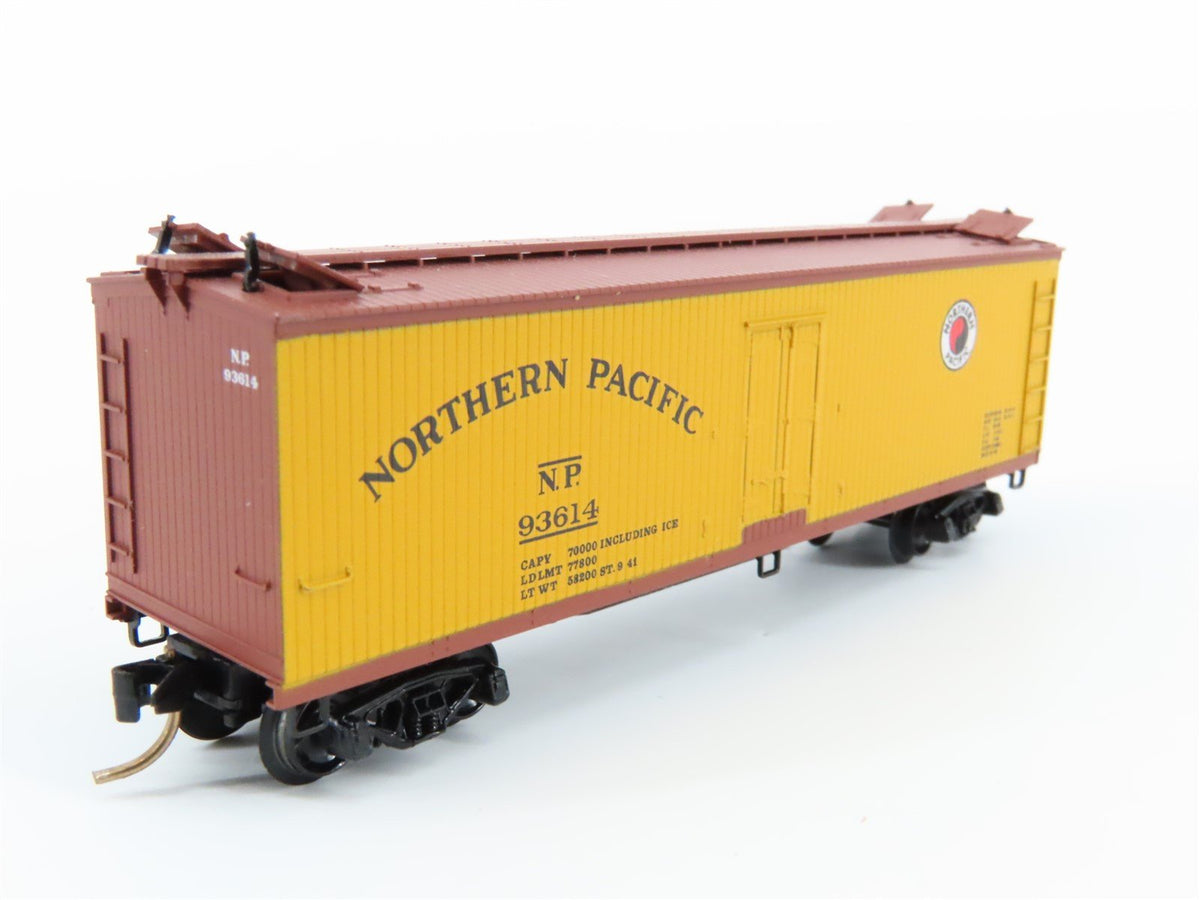 N Scale Kadee Micro-Trains MTL 49260 NP Northern Pacific 40&#39; Reefer #93614