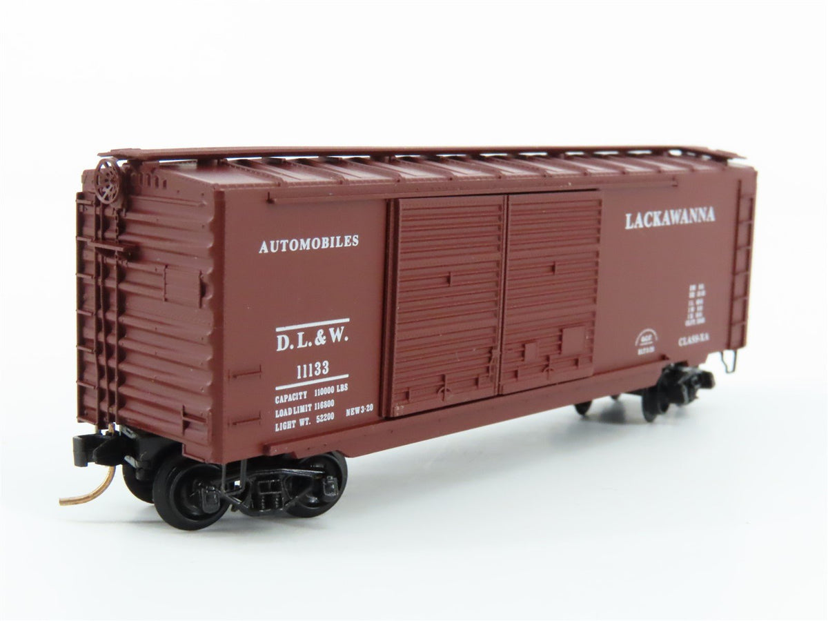 N Scale Kadee Micro-Trains MTL 23110 DL&amp;W Lackawanna Railroad 40&#39; Box Car #11133