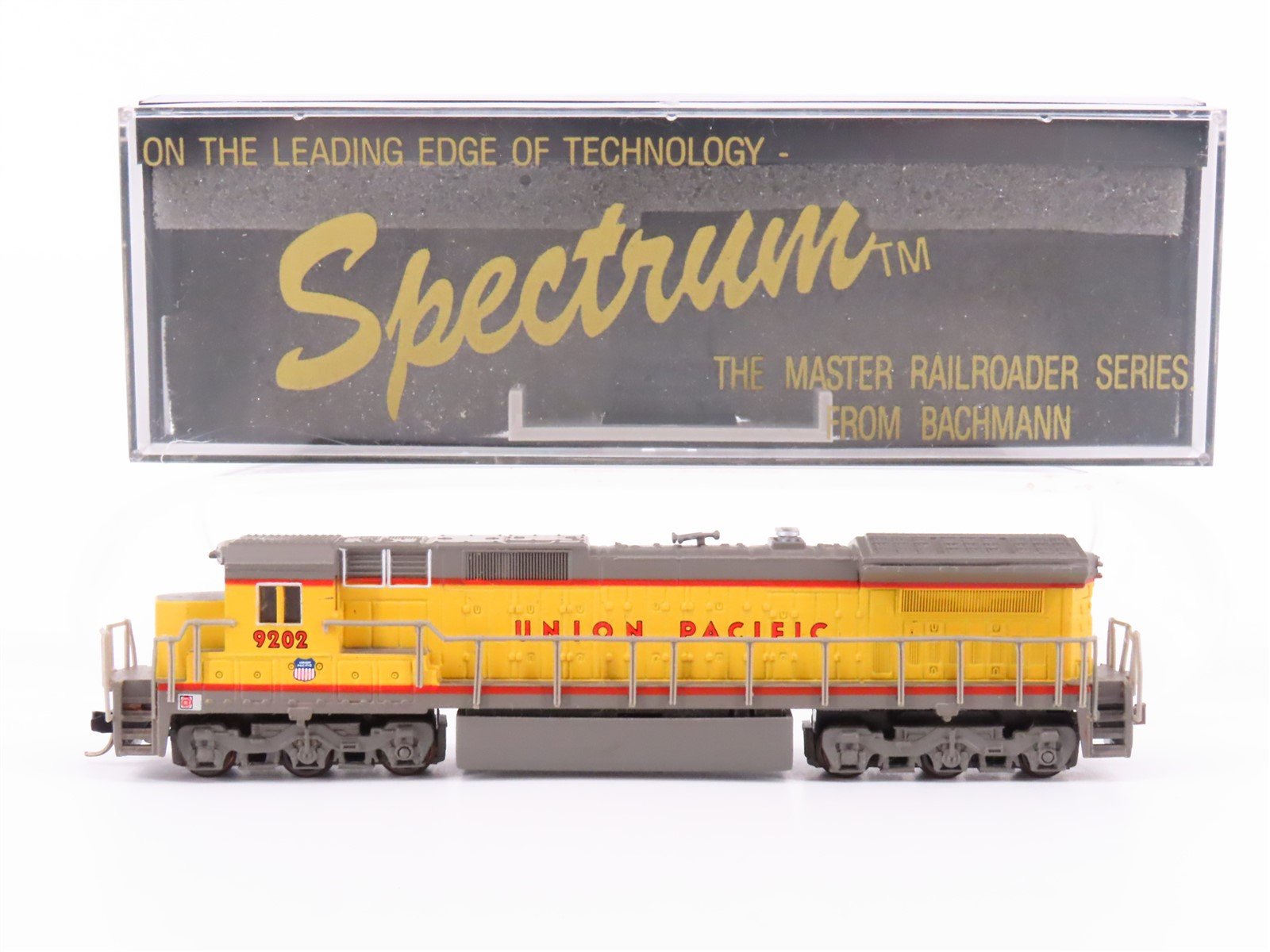 N Scale Bachmann Spectrum 85053 UP Union Pacific GE Dash-8 Diesel #9202