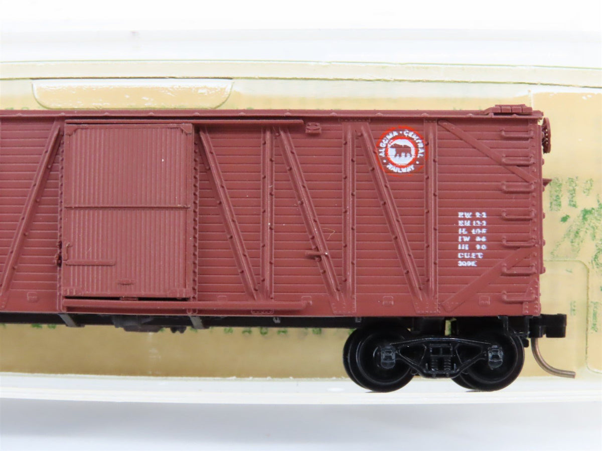 N Scale Kadee Micro-Trains MTL 28060 AC Algoma Central 40&#39; Box Car #3102