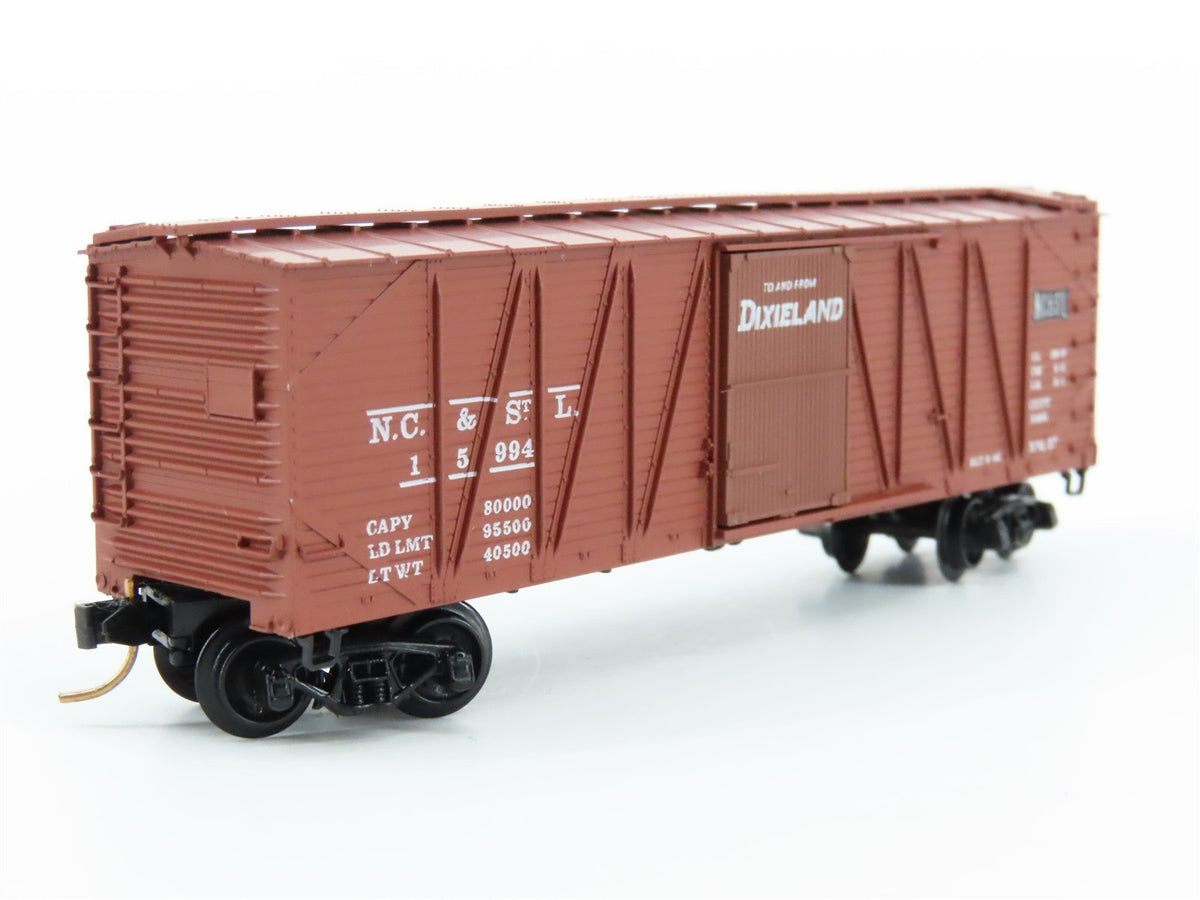 N Kadee Micro-Trains MTL 28110 NC&amp;STL Dixieland 40&#39; Single Door Box Car #15994