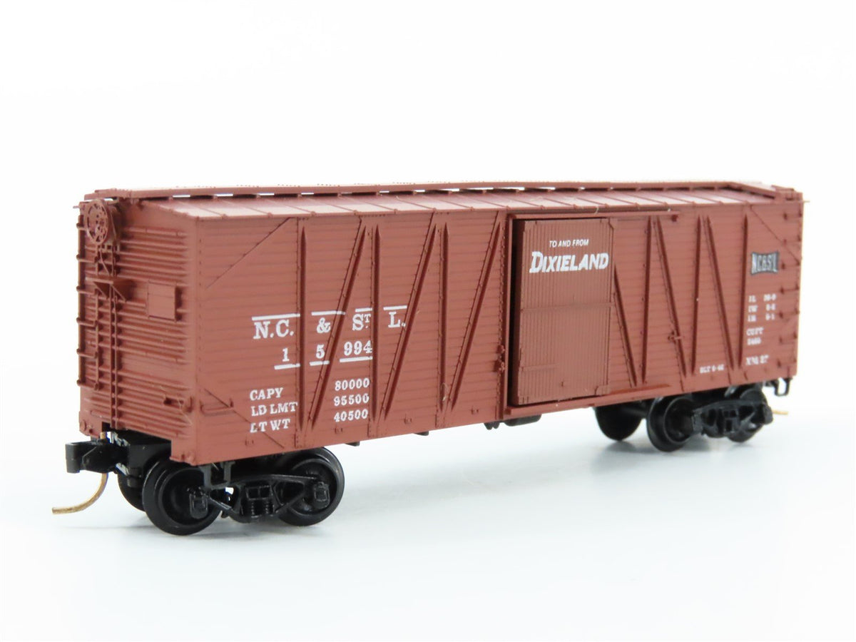 N Kadee Micro-Trains MTL 28110 NC&amp;STL Dixieland 40&#39; Single Door Box Car #15994