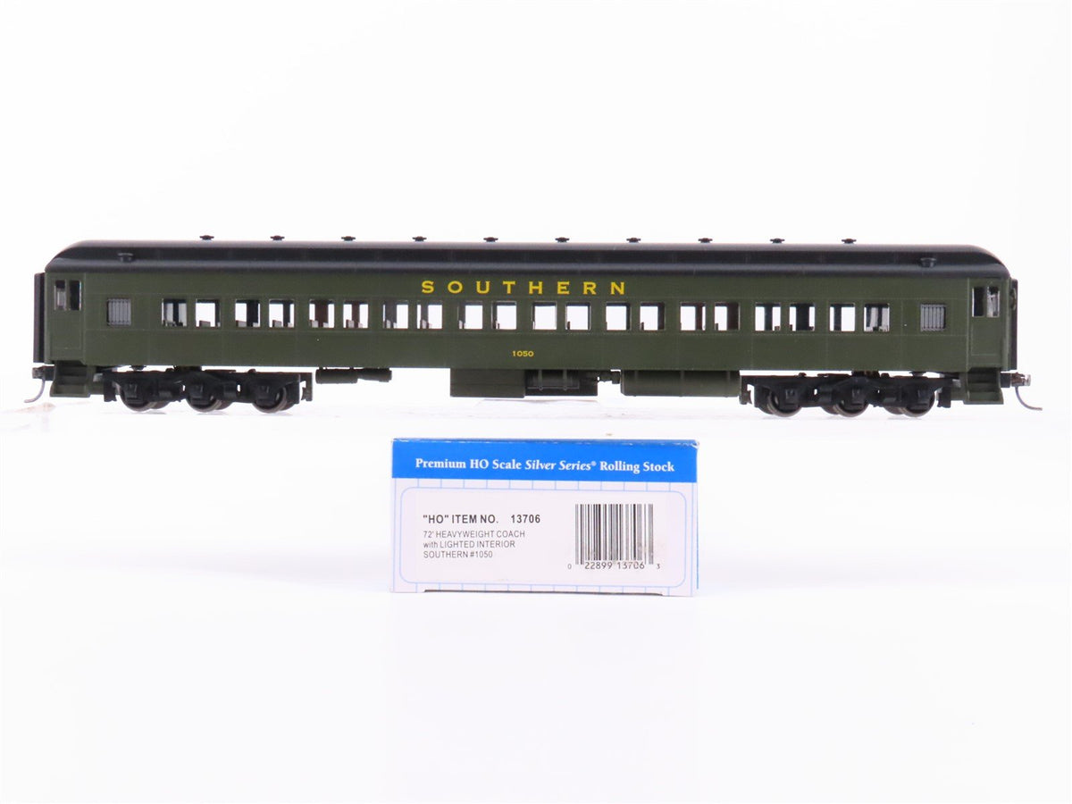 HO Scale Bachmann 13706 Southern Heavyweight 72&#39; Pullman Passenger Car #1050