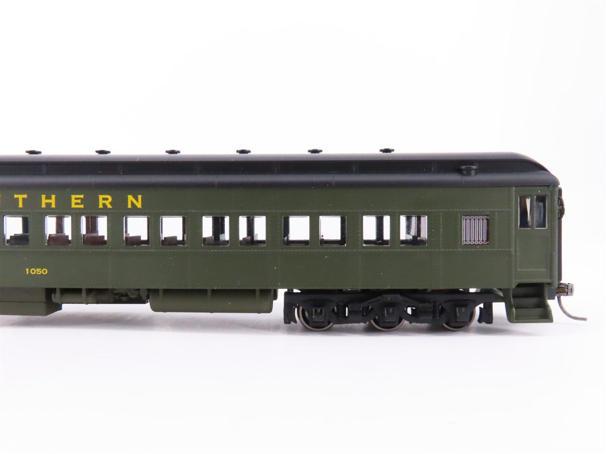 HO Scale Bachmann 13706 Southern Heavyweight 72&#39; Pullman Passenger Car #1050