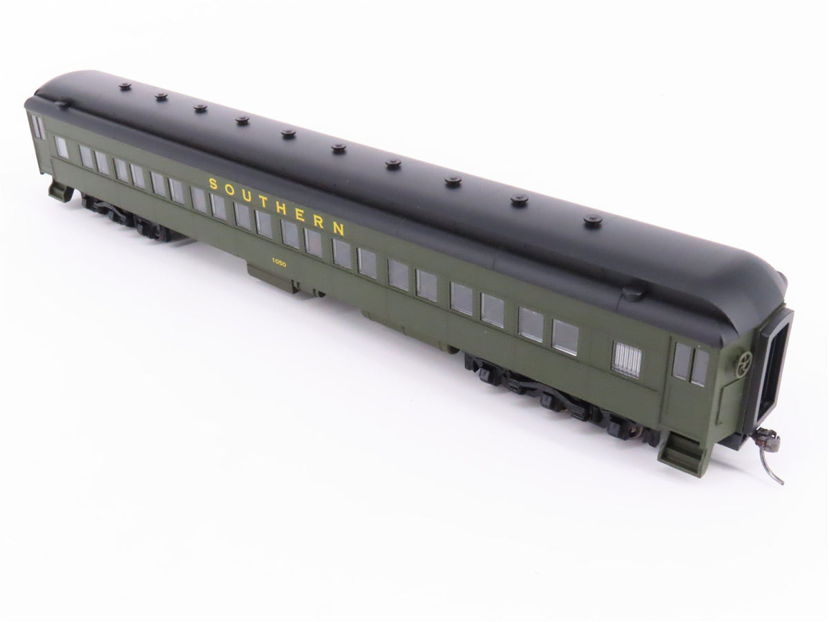 HO Scale Bachmann 13706 Southern Heavyweight 72&#39; Pullman Passenger Car #1050