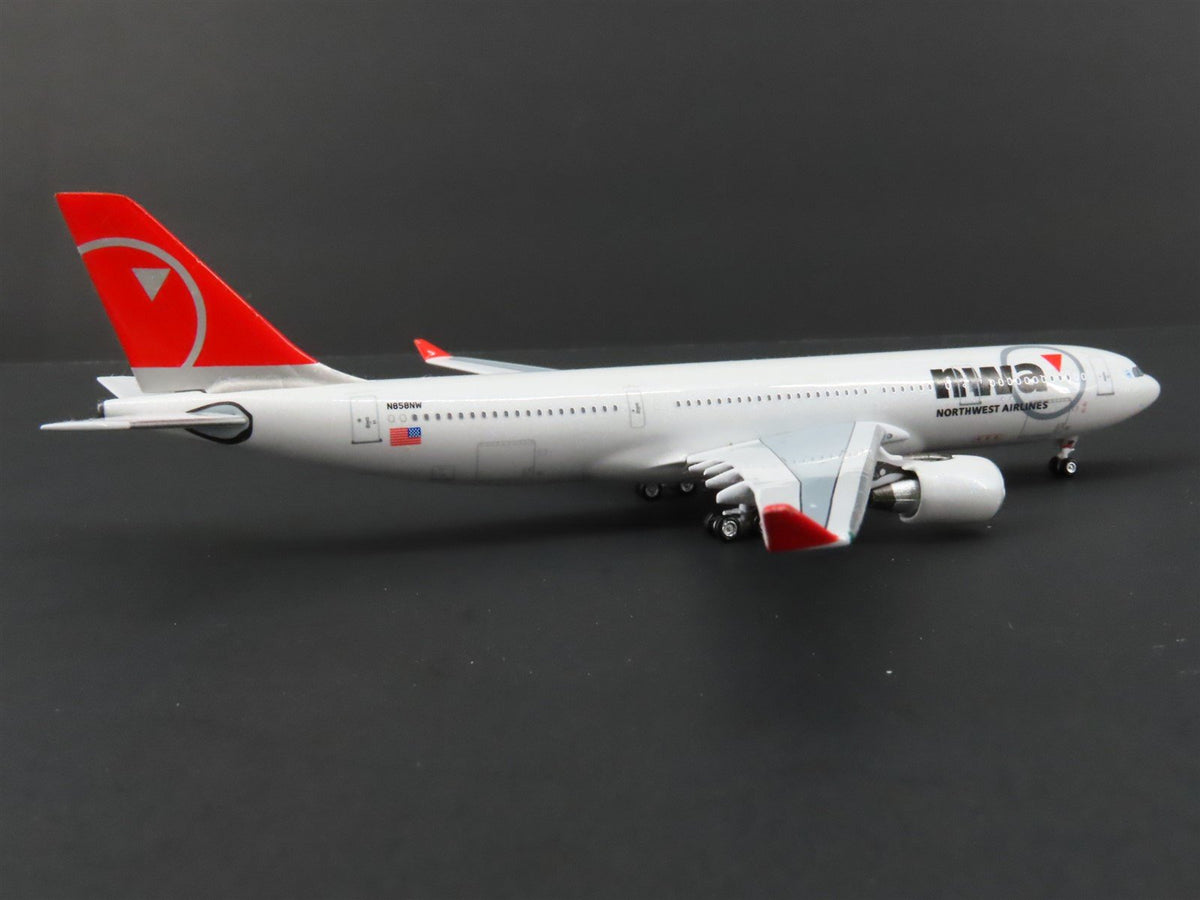 1:400 Big-Bus Models NWA Northwest Airlines Airbus A330-200 #N858NW