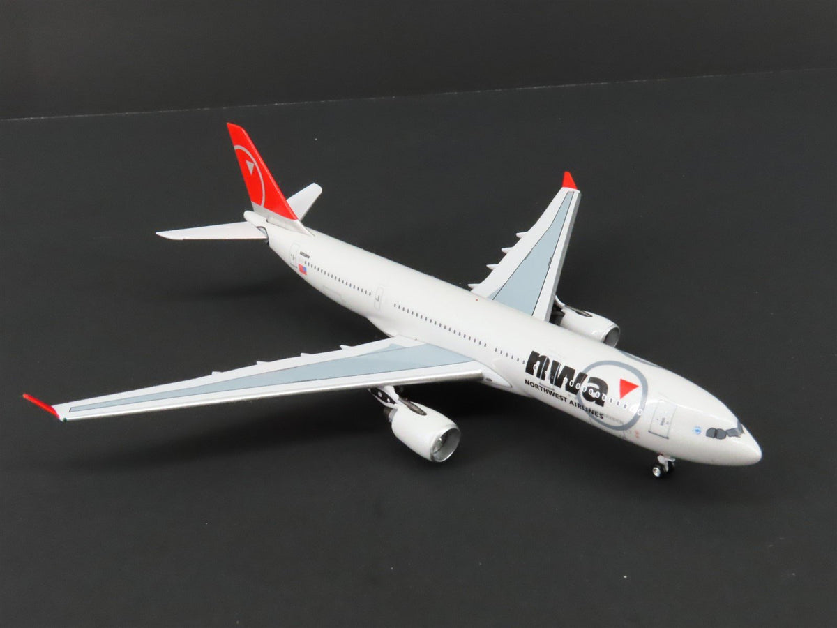 1:400 Big-Bus Models NWA Northwest Airlines Airbus A330-200 #N858NW