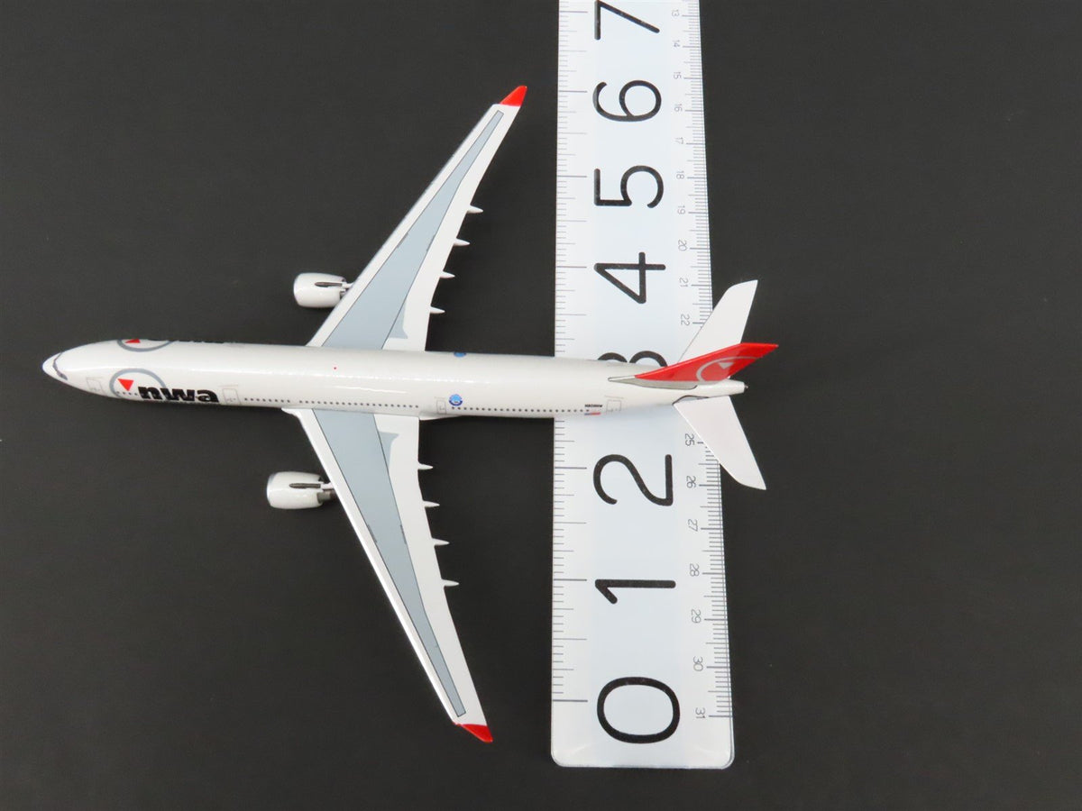 1:400 Aero Classics Big-Bus NWA Northwest Airlines Airbus A330-300 #N808NW