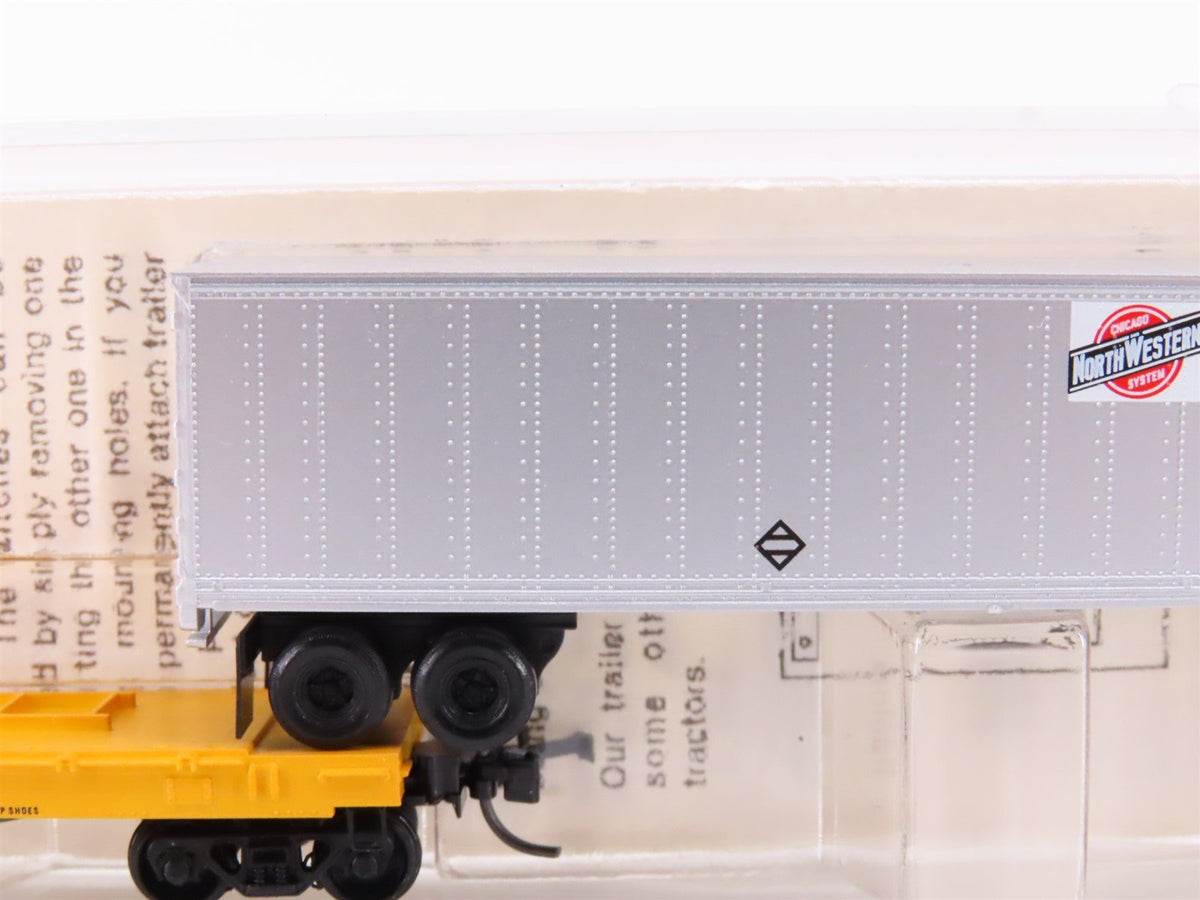 N Kadee Micro-Trains MTL 67020 CNW 57&#39;6&quot; TOFC Flat Car #780515 w/45&#39; CNW Trailer