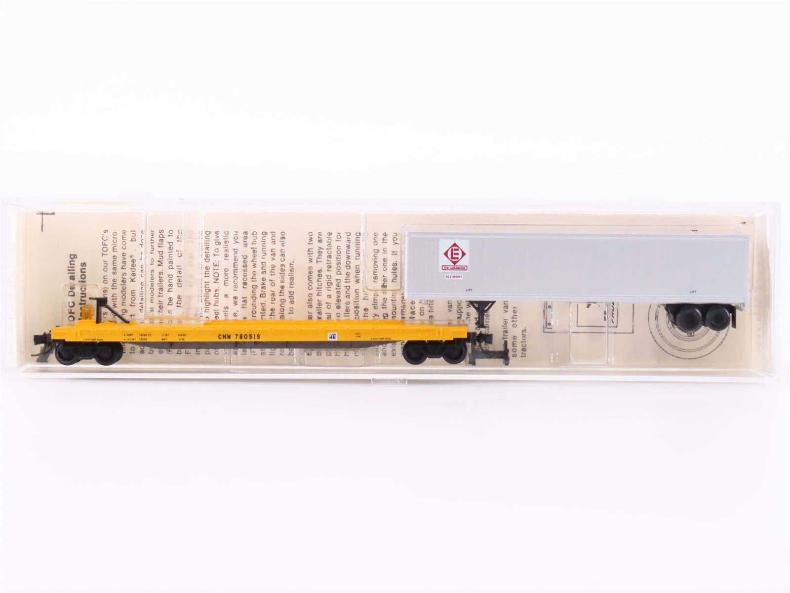 N Kadee Micro-Trains MTL 68020 CNW 57'6" TOFC Flat Car #780511 w/48' EL Trailer