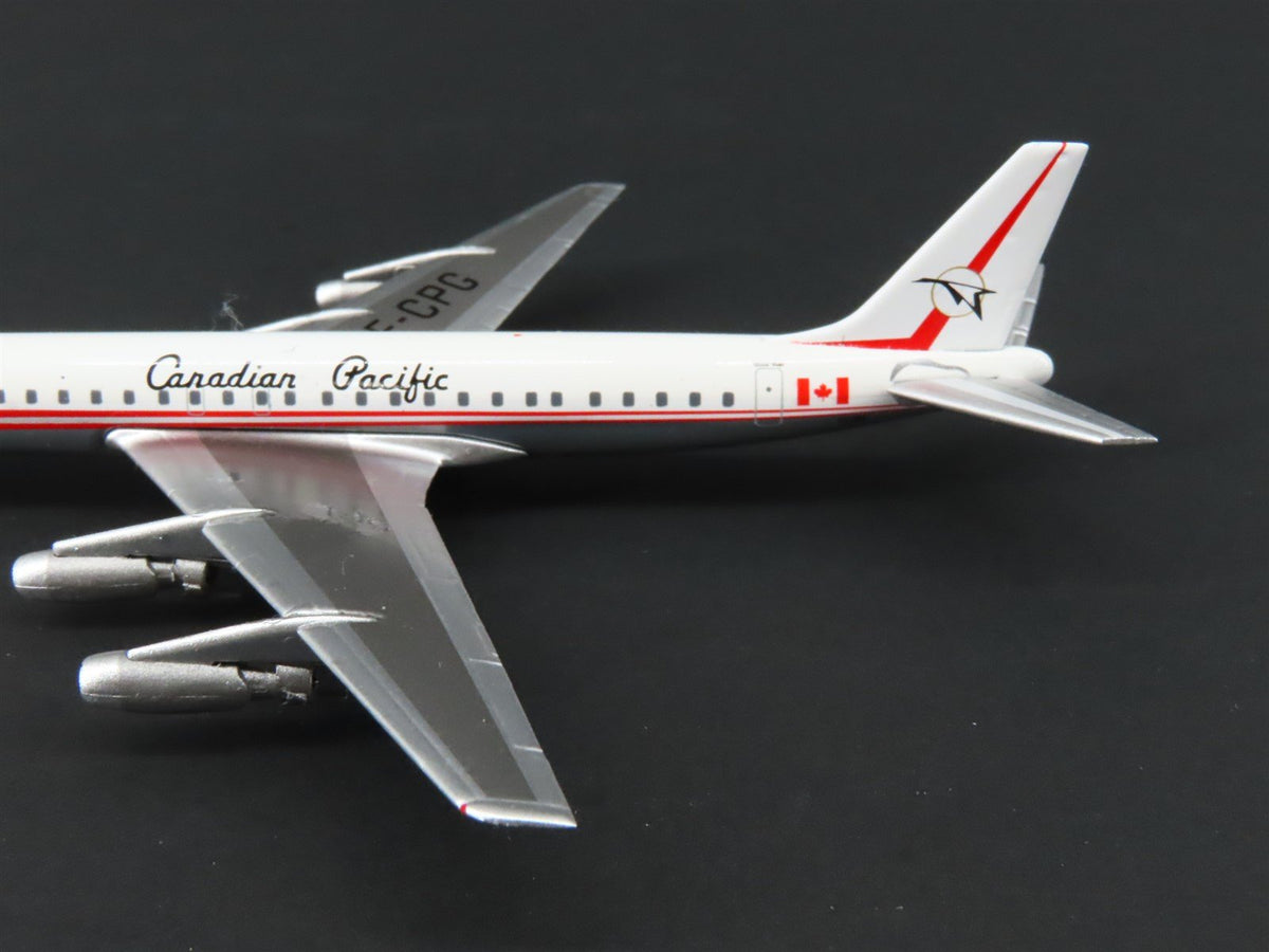 1:400 Aero Classics Canadian Pacific Airlines DC8 CF-CPG w/ Ground Accessories