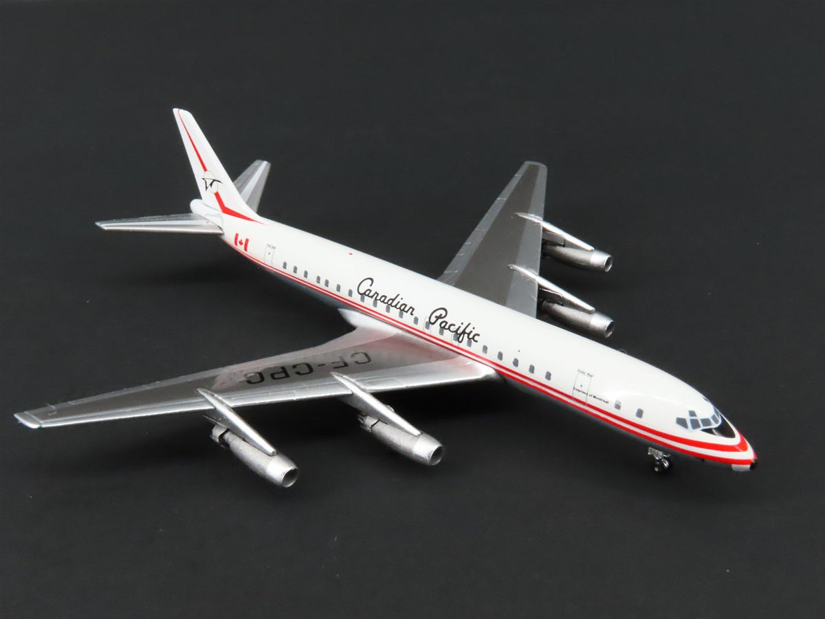 1:400 Aero Classics Canadian Pacific Airlines DC8 CF-CPG w/ Ground Accessories