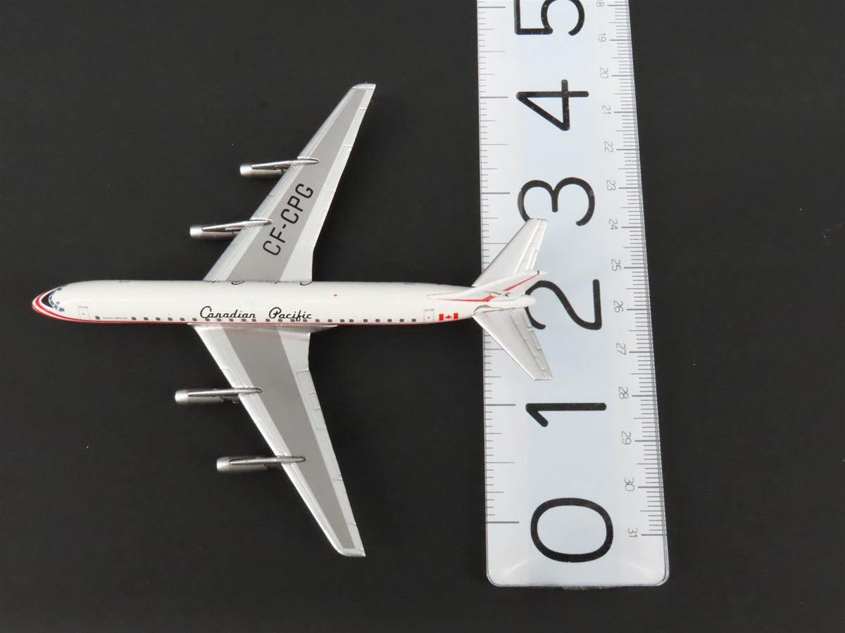 1:400 Aero Classics Canadian Pacific Airlines DC8 CF-CPG w/ Ground Accessories