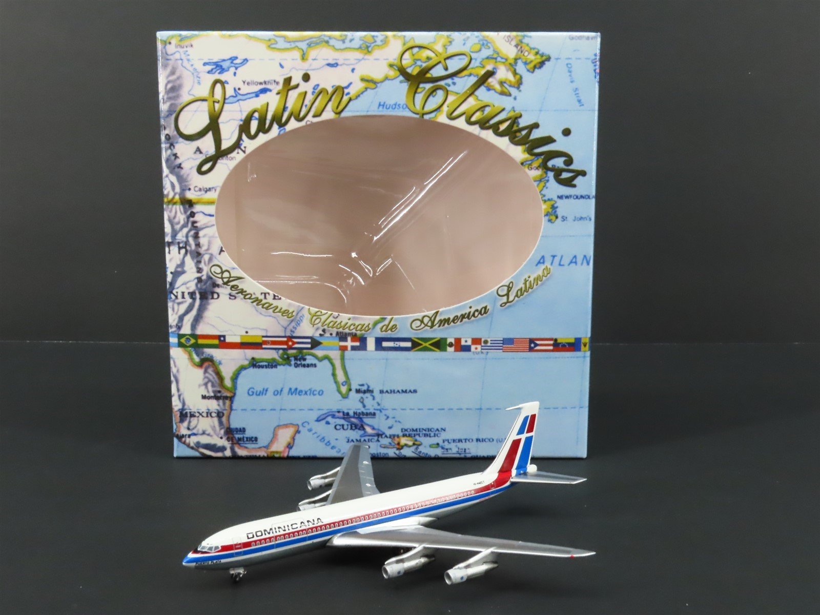 1:400 Scale Latin Classics Dominicana Boeing B737-320 Puerto Plata #HI-442CT