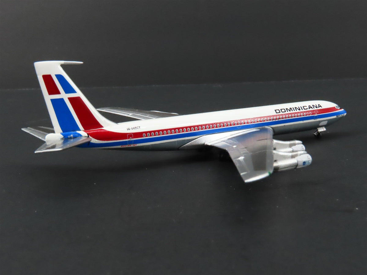 1:400 Scale Latin Classics Dominicana Boeing B737-320 Puerto Plata #HI-442CT