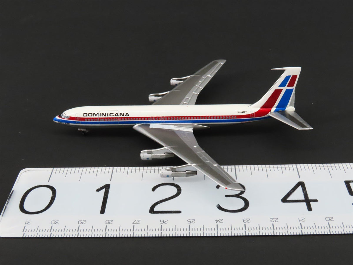 1:400 Scale Latin Classics Dominicana Boeing B737-320 Puerto Plata #HI-442CT