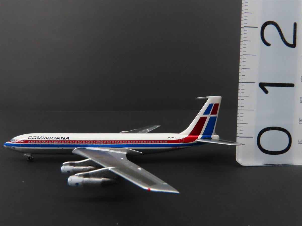 1:400 Scale Latin Classics Dominicana Boeing B737-320 Puerto Plata #HI-442CT