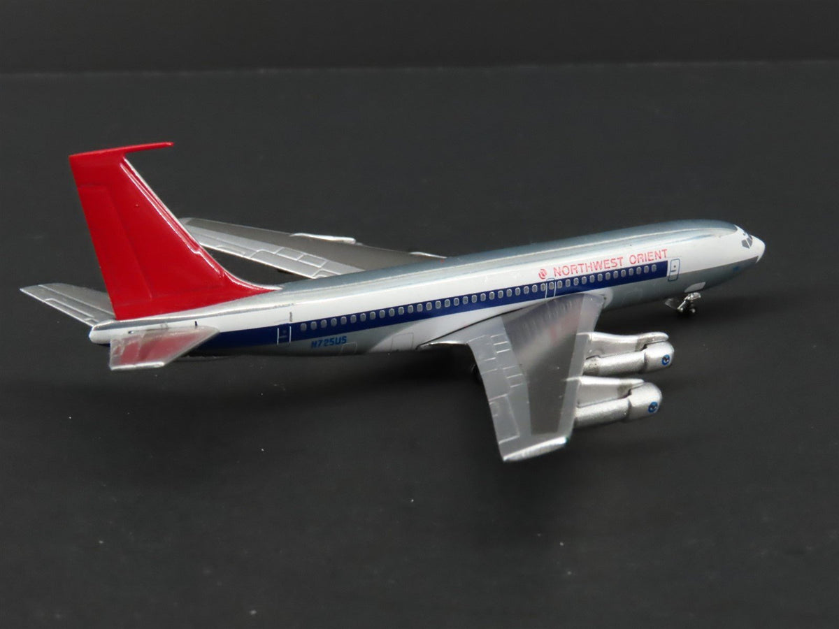 1:400 Aero Classics Die-Cast Northwest Orient Boeing B720-051B Airliner N725US