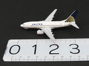 1:400 Aero Classics Die-Cast United Airlines Boeing B737-724 Airliner N16709