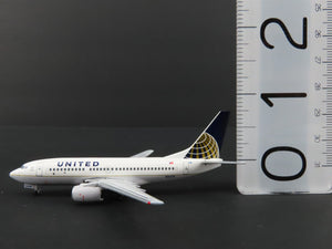 1:400 Aero Classics Die-Cast United Airlines Boeing B737-724 Airliner N16709