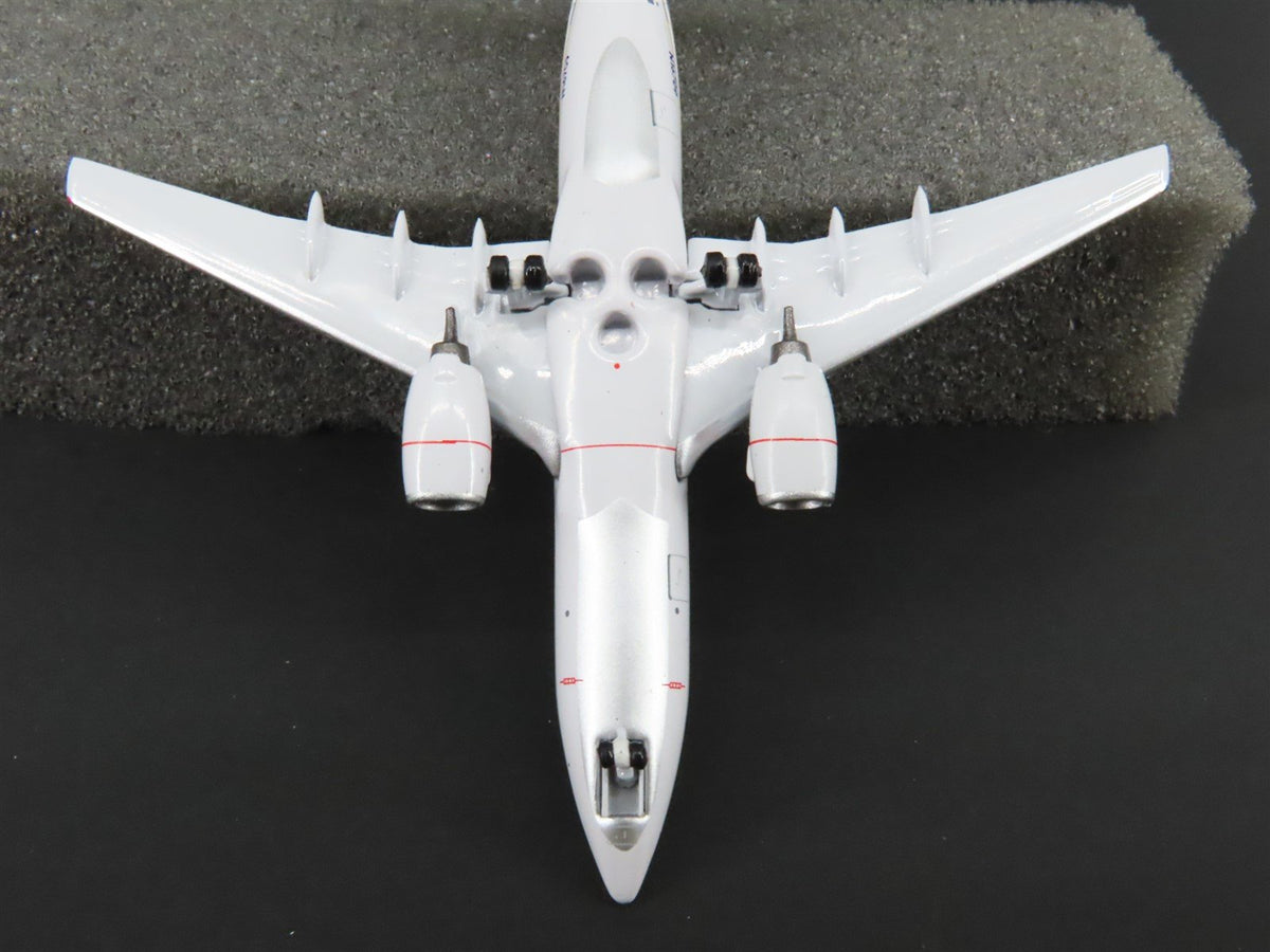 1:400 Aero Classics Die-Cast United Airlines Boeing B737-724 Airliner N16709