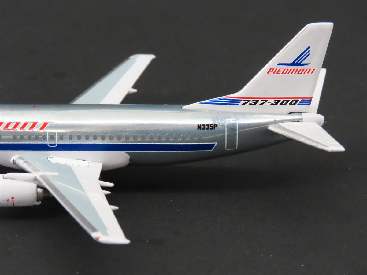 1:400 Scale Aero Classics Die-Cast Piedmont Boeing B737-301 Airliner #N335P