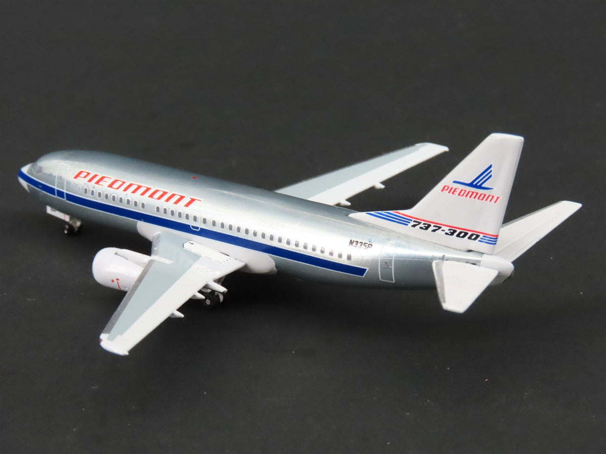 1:400 Scale Aero Classics Die-Cast Piedmont Boeing B737-301 Airliner #N335P