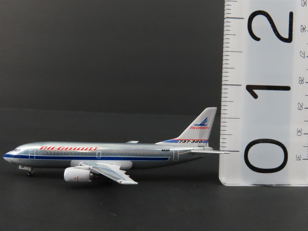 1:400 Scale Aero Classics Die-Cast Piedmont Boeing B737-301 Airliner #N335P