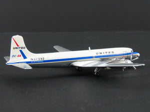 1:400 Scale Aero Classics United McDonnell Douglas DC-6A Cargoliner #N37592