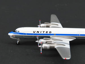 1:400 Scale Aero Classics United McDonnell Douglas DC-7A Cargoliner #N6346C