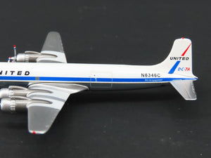 1:400 Scale Aero Classics United McDonnell Douglas DC-7A Cargoliner #N6346C